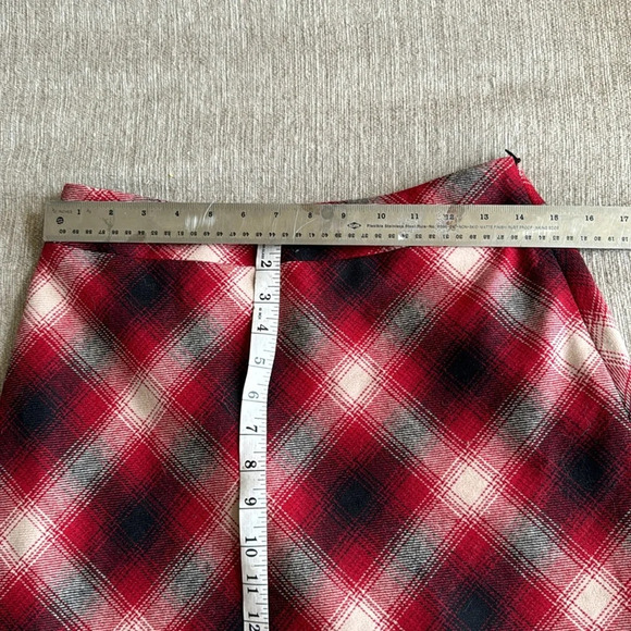 Pendleton wool red plaid flannel A Line circle skirt size 4 runs large - Picture 12 of 16
